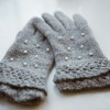 Chic and Cute Pearl Gloves