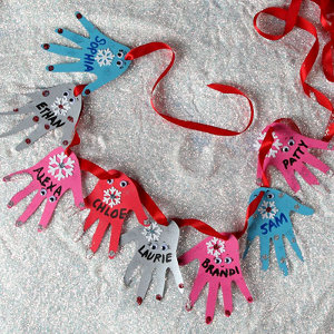 Helping Hands Christmas Garland